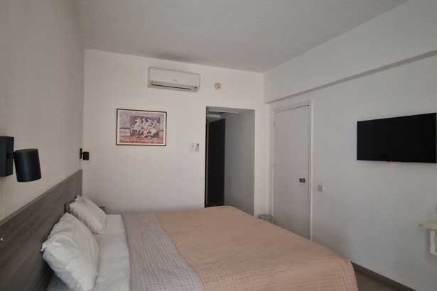 Interconnecting Room