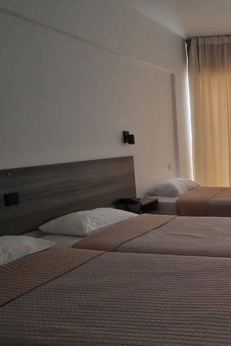 Triple-Room